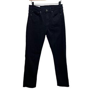 Gap Classic Straight Mid  Rise Size 28